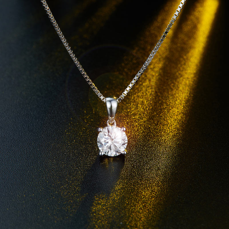 1 Carat Moissanite Diamond Pendant Necklace 925 Sterling Silver MFN8140-3