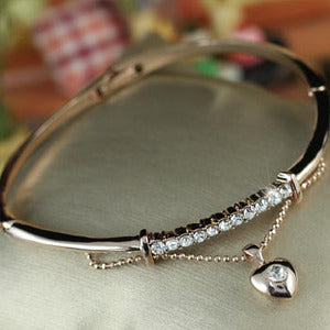 Dangle Heart Rose Gold Plated Crystal Bangle XSB087-0