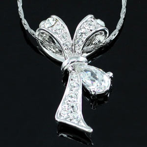 Bow Ribbon Necklace use Austrian Crystal XN191-0